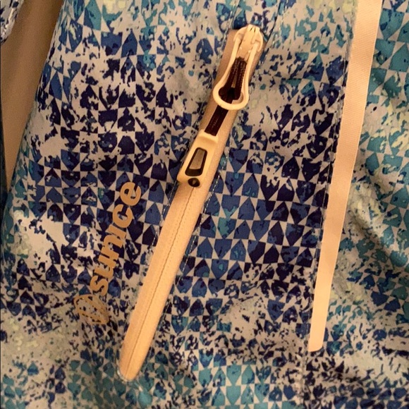 NWOT SUNICE Waterproof Rain Jacket - Picture 3 of 9